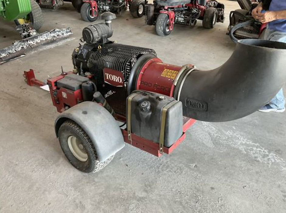 2019 Toro ProForce 4452 Debris Blower - Image 2
