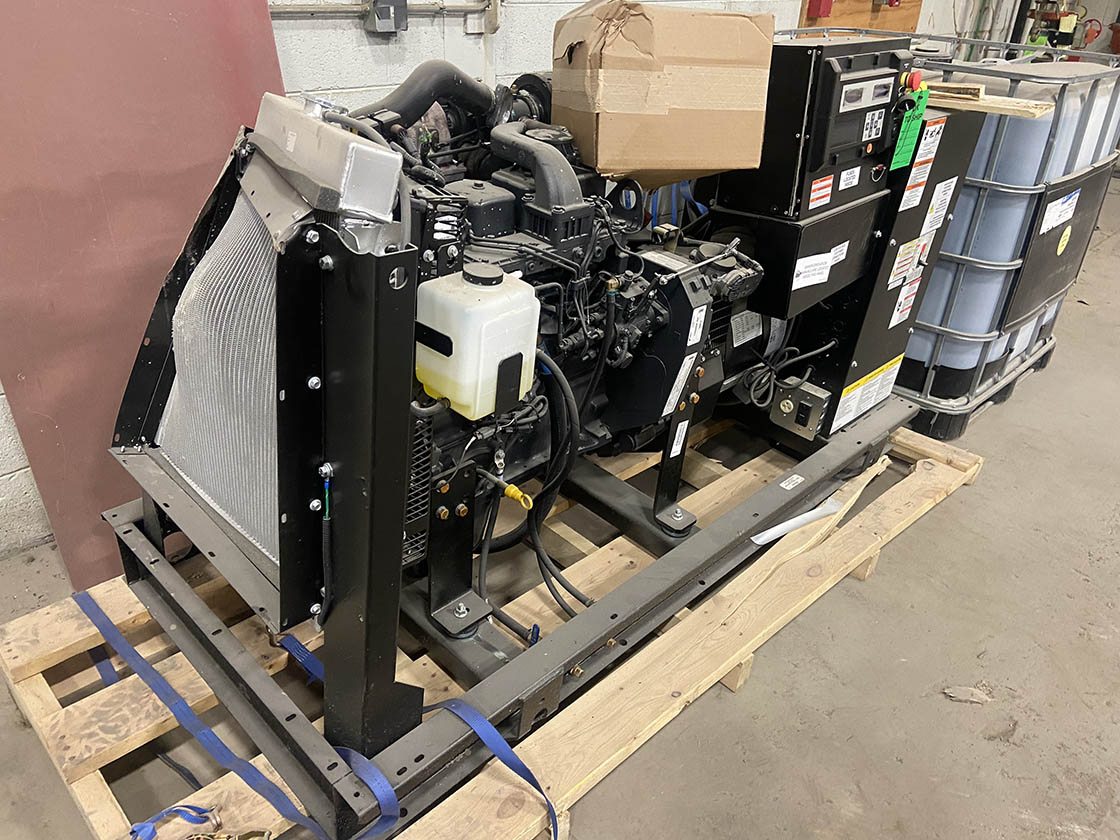 [Auction]: Generac Generator | Wisconsin | damaged | CAG