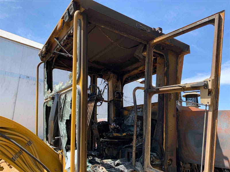 2004 Caterpillar 140H Motor Grader - Image 5