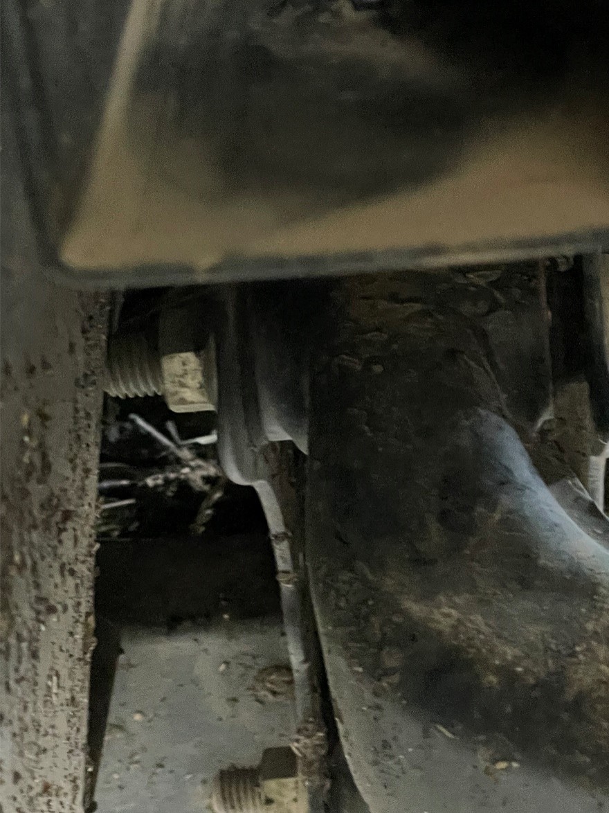 2022 John Deere Gator XUV 835M - Image 9