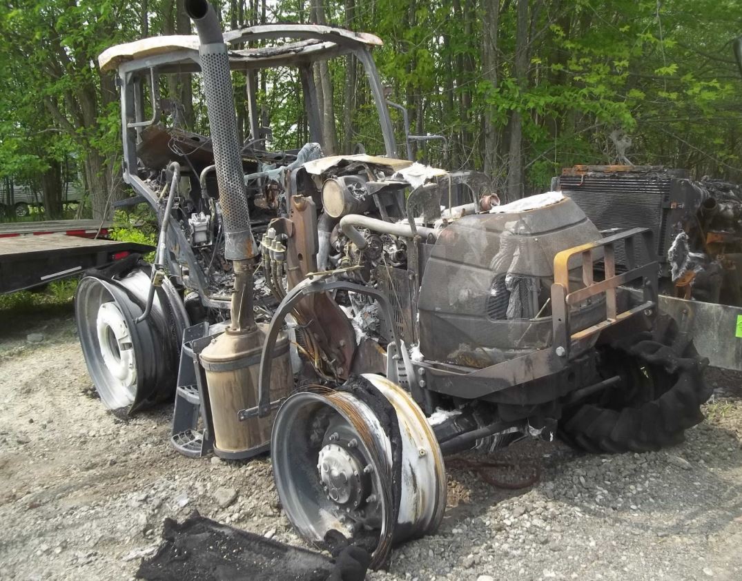 2018 Case IH 140A Farmall Tractor - Image 2