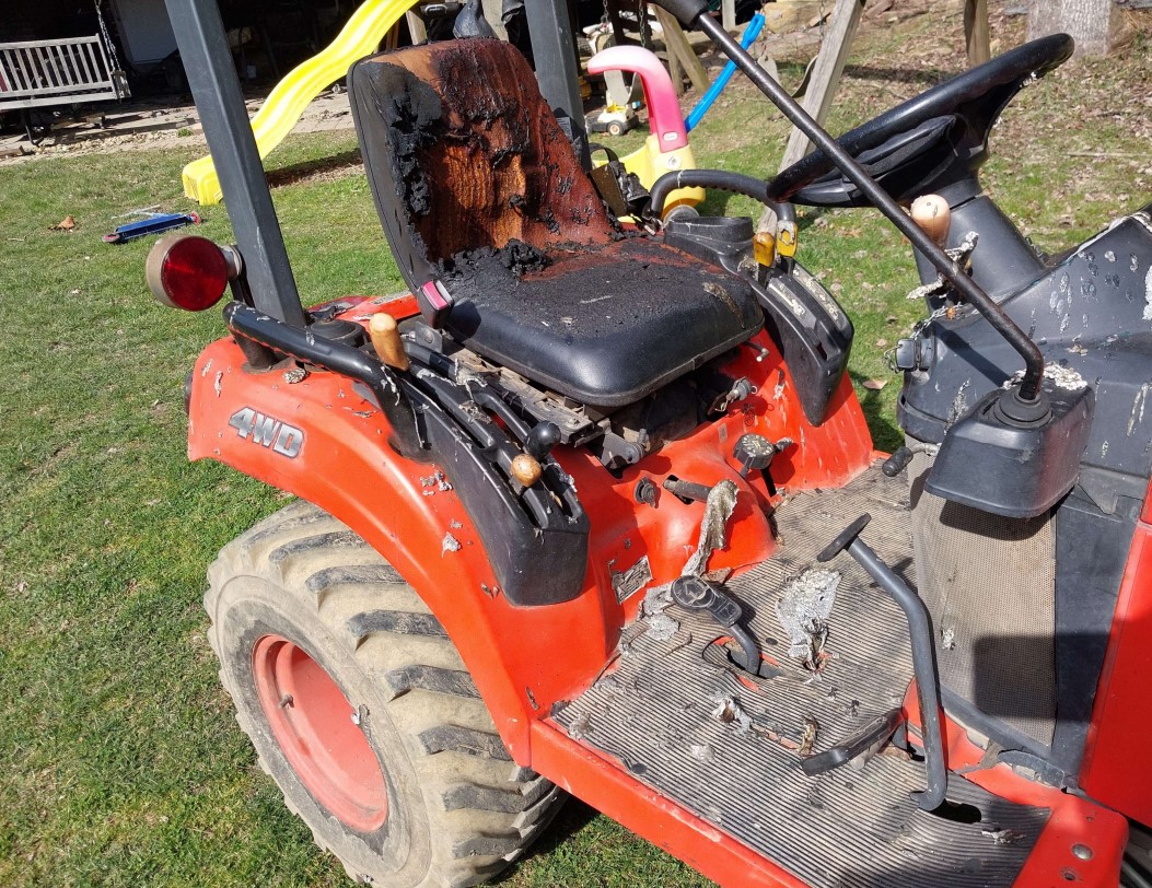Kubota BX2360 Tractor - Image 6