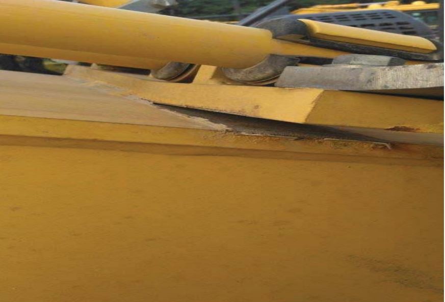 2015 Komatsu PC210 Excavator - Image 10