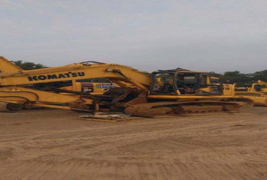 2015 Komatsu PC210 Excavator