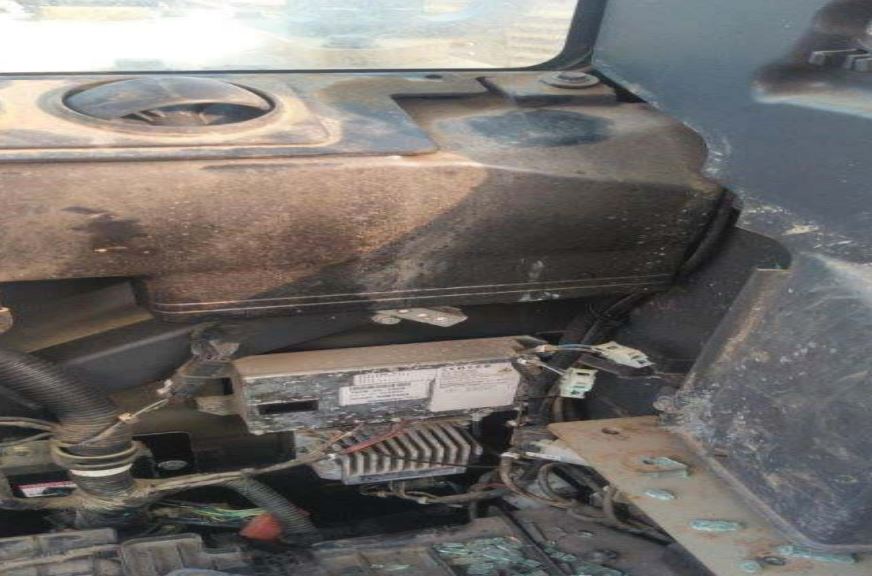 2015 Komatsu PC210 Excavator - Image 8