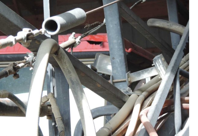 1998 Apache 560 Sprayer - Image 8