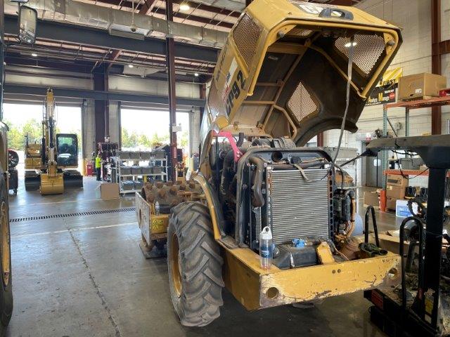 2016 Caterpillar CP44B Compactor - Image 6