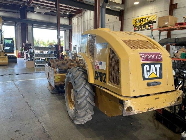 2016 Caterpillar CP44B Compactor - Image 8