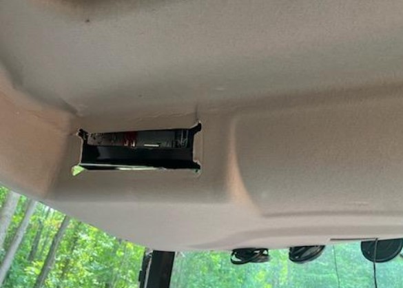 2021 Rural King 55 Tractor - Image 12