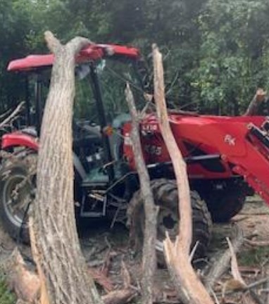 2021 Rural King 55 Tractor - Image 4