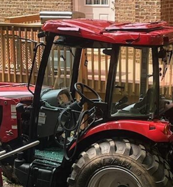 2021 Rural King 55 Tractor - Image 6