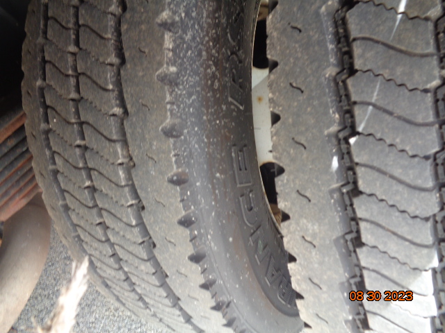 2017 Ford E-450 Forest River Starcraft Shuttle Bus - Image 11