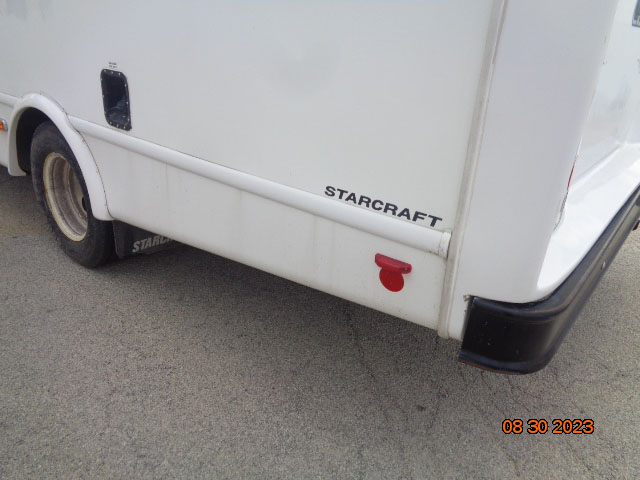 2017 Ford E-450 Forest River Starcraft Shuttle Bus - Image 17