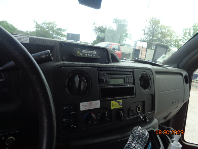 2017 Ford E-450 Forest River Starcraft Shuttle Bus - Image 33