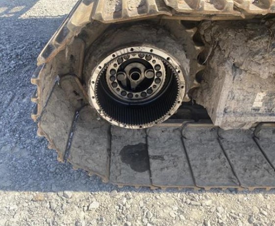 2017 Caterpillar 320F Excavator - Image 11