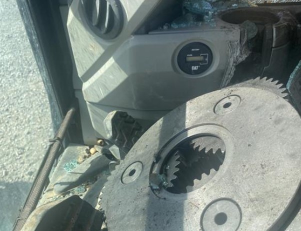 2017 Caterpillar 320F Excavator - Image 19
