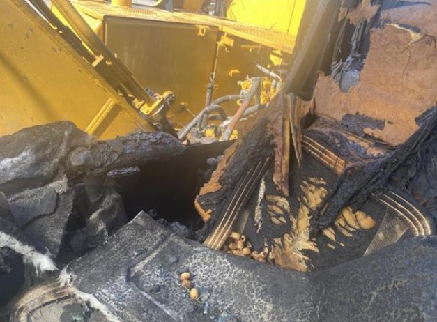 2017 Caterpillar 320F Excavator - Image 22