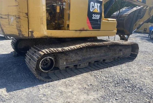 2017 Caterpillar 320F Excavator - Image 7