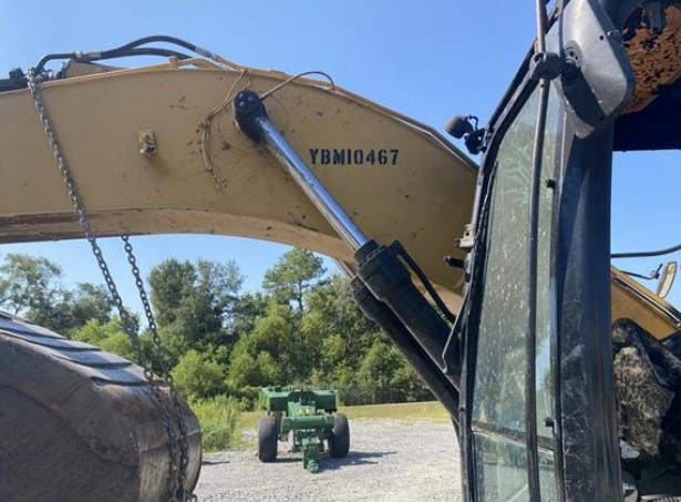2017 Caterpillar 320F Excavator - Image 9