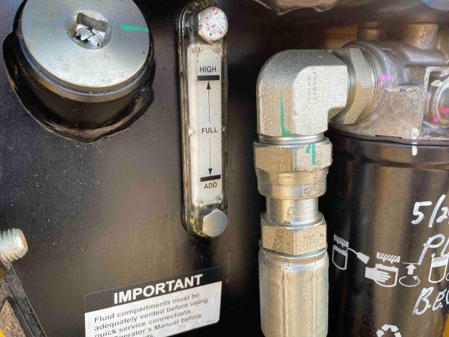 2023 John Deere 700L LGP Dozer - Image 4