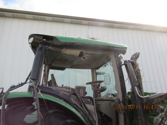 2014 John Deere 6125R Tractor with Loader - Image 7