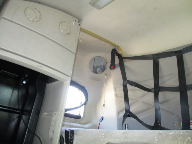 2015 Volvo VNL Truck - Image 7