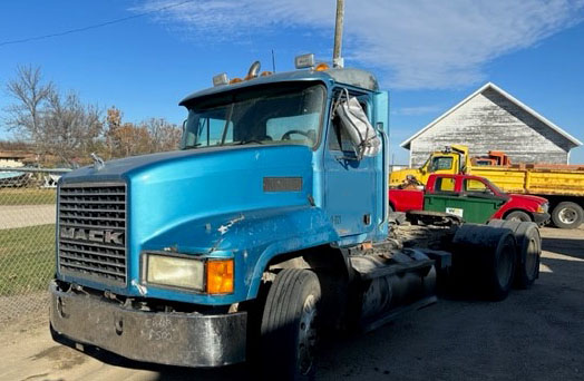 2003 Mack CH 600 Maxi Cruise