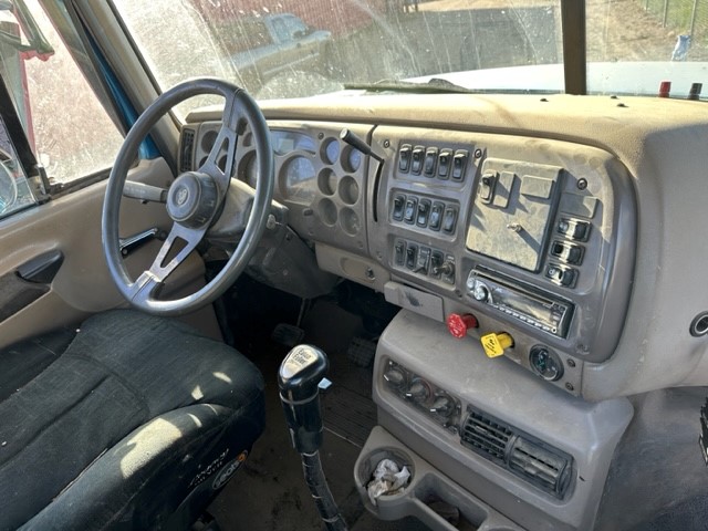 2003 Mack CH 600 Maxi Cruise - Image 10