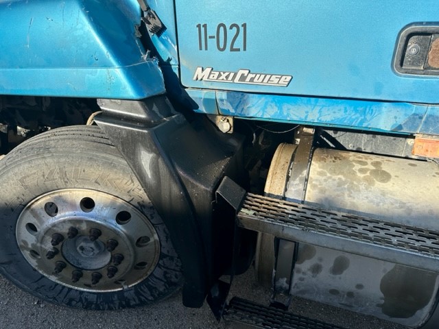 2003 Mack CH 600 Maxi Cruise - Image 15