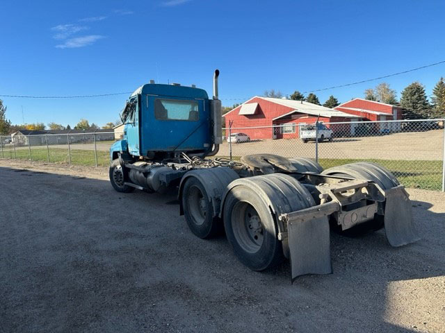 2003 Mack CH 600 Maxi Cruise - Image 5