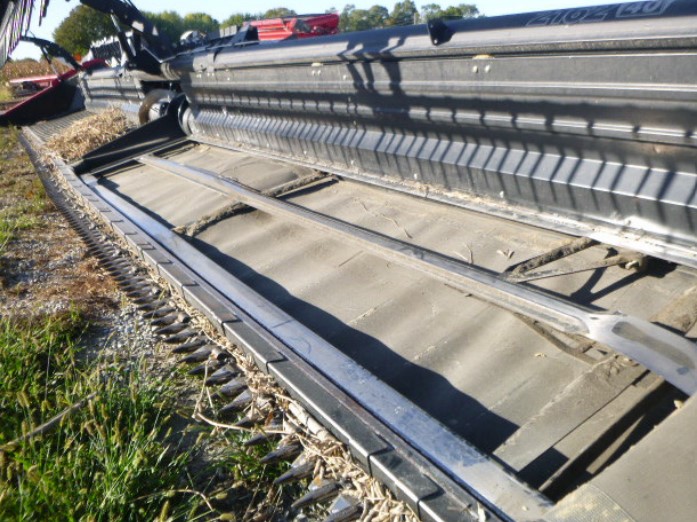 2010 CASE IH 2162 Flex Draper Header - Image 13