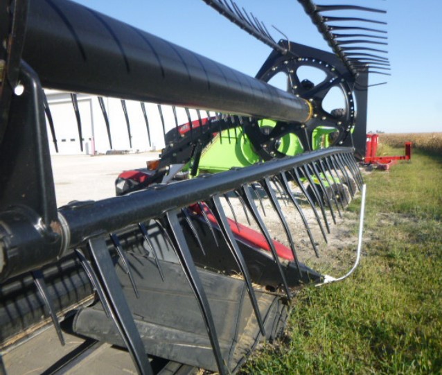 2010 CASE IH 2162 Flex Draper Header - Image 14