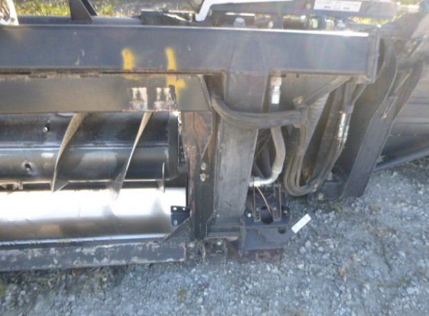 2010 CASE IH 2162 Flex Draper Header - Image 28