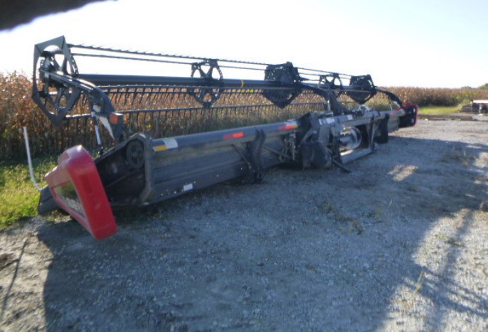 2010 CASE IH 2162 Flex Draper Header - Image 7