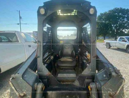 2021 John Deere 318G Skid Steer - Image 12
