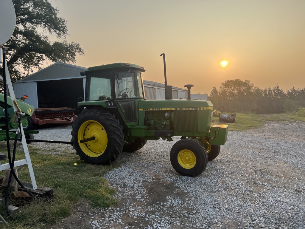 John Deere 4040 Tractor