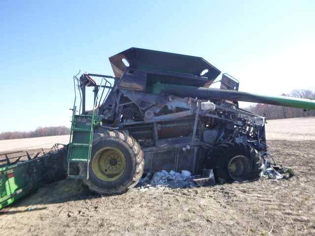 2008 John Deere 9650 Combine - Image 19