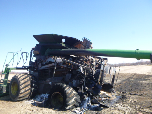 2008 John Deere 9650 Combine - Image 18