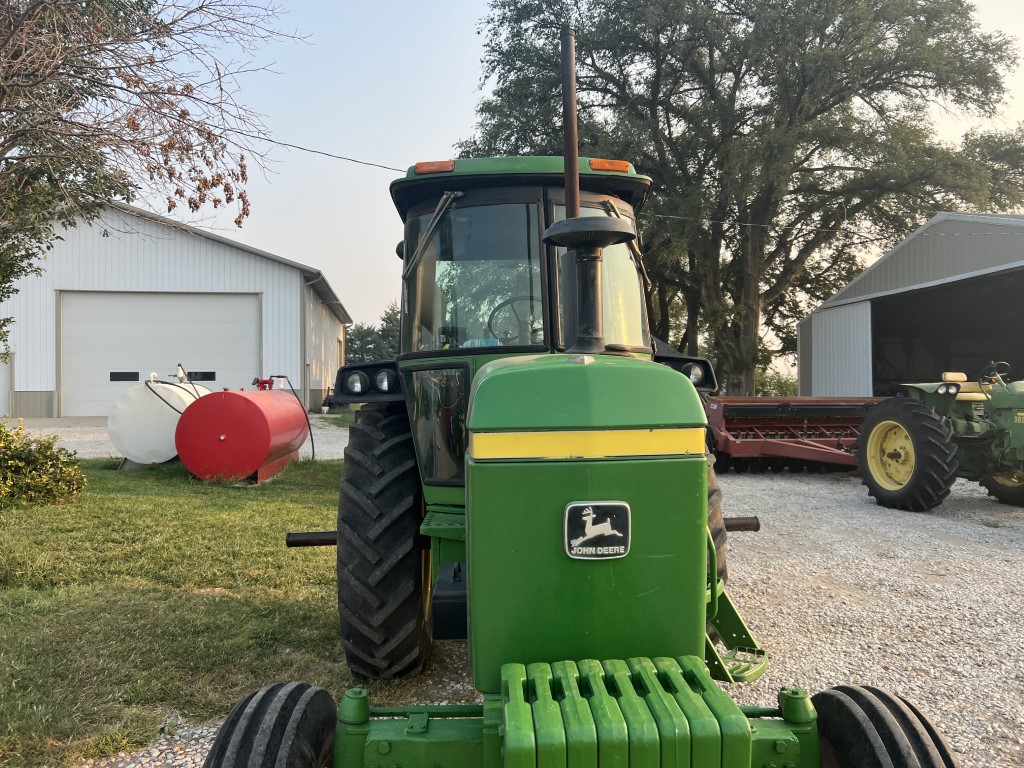 John Deere 4040 Tractor - Image 5