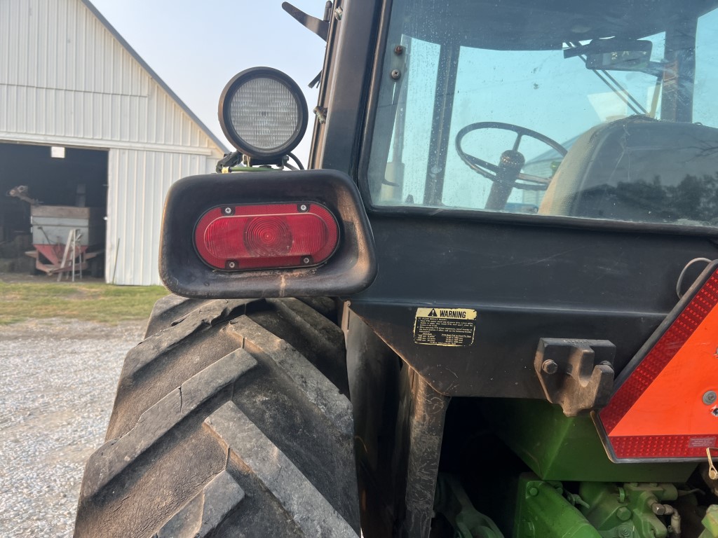 John Deere 4040 Tractor - Image 9