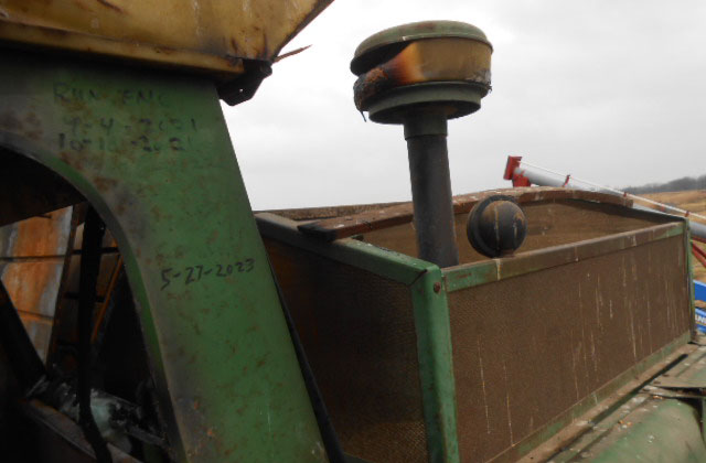 1972 John Deere 4400 Combine - Image 6