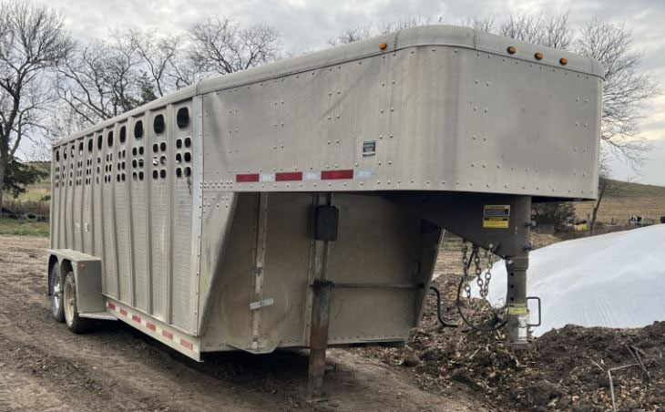 2014 Wilson Livestock Trailer - Image 3