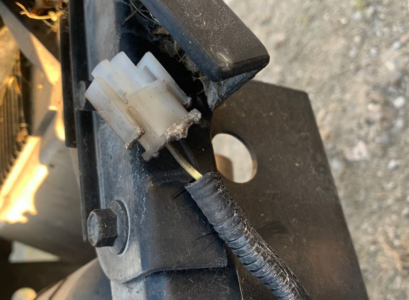 John Deere S100 Lawn Mower - Image 5