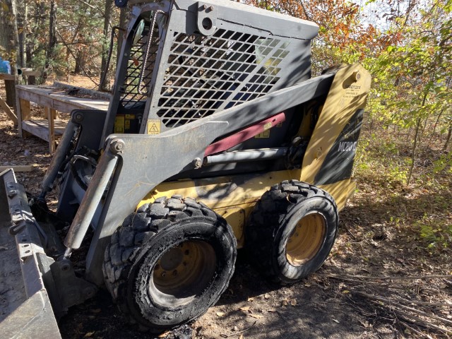 2008 Volvo MC80B Skid Steer