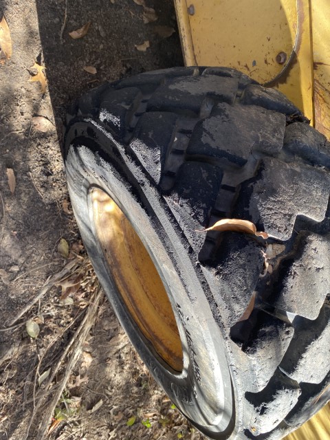 2008 Volvo MC80B Skid Steer - Image 19