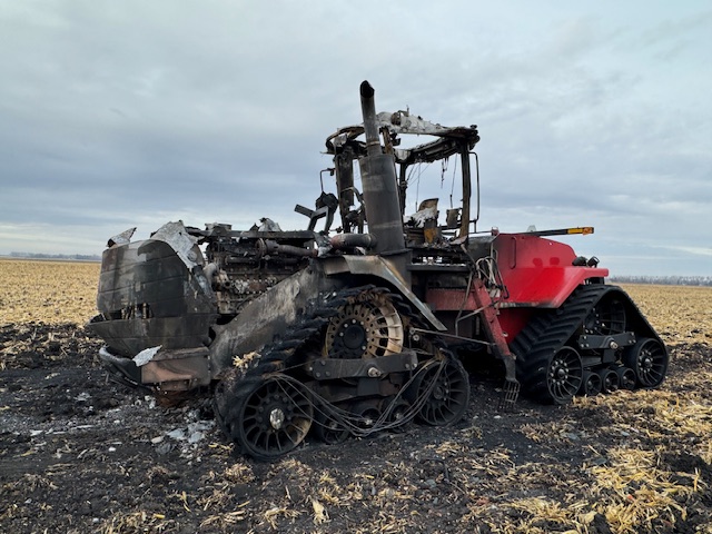 2011 CASE IH 450S Quadtrac Tractor - Image 6