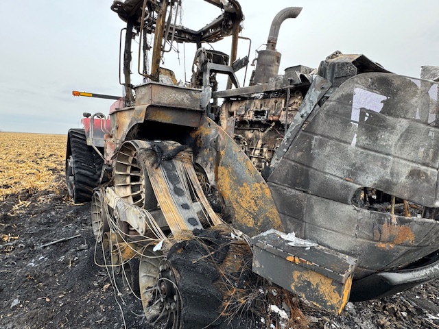 2011 CASE IH 450S Quadtrac Tractor - Image 9