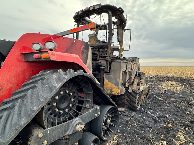2011 CASE IH 450S Quadtrac Tractor - Image 10
