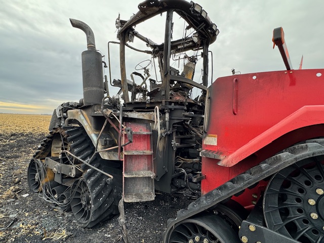 2011 CASE IH 450S Quadtrac Tractor - Image 13
