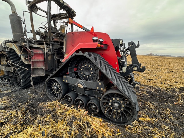 2011 CASE IH 450S Quadtrac Tractor - Image 17